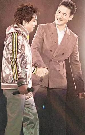 轰动香港乐坛的一首金曲,哪首歌奠定了香港乐坛的巅峰