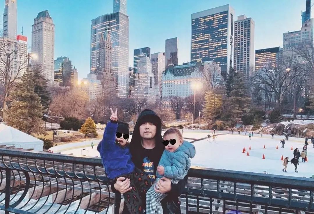 周杰伦谈夜曲一响上台领奖完整版,周杰伦领奖名场面夜曲全过程