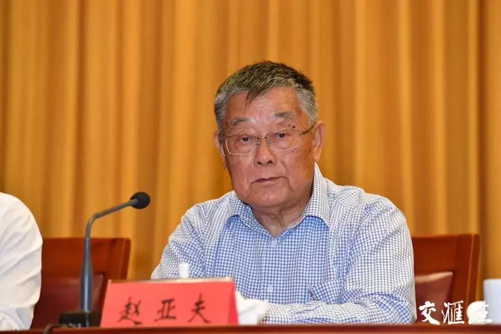 江苏省“七一”表彰会上，这4位先进典型的感人事迹，激起阵阵热烈掌声！（报告摘录）