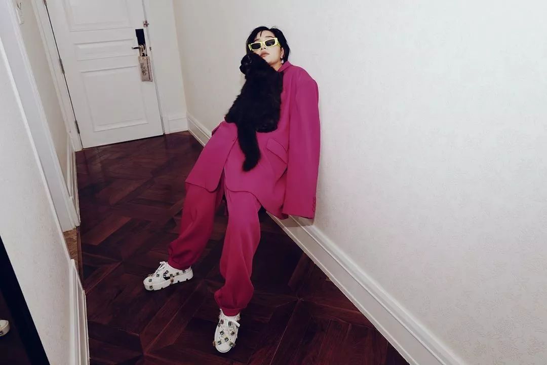 韩国撞脸宋慧乔的年轻女明星,长相甜美撞脸宋慧乔