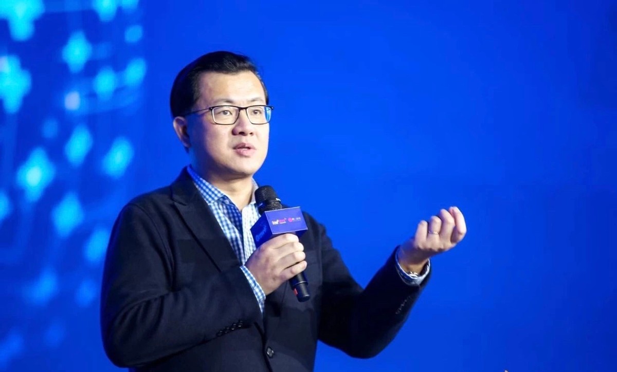 上海男人，身家过亿，29岁当上500强总裁，却被马云扫地出门