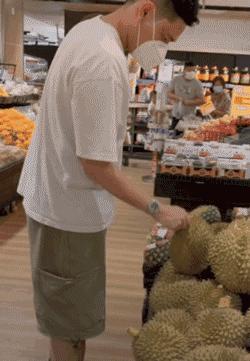 开心一刻｜所谓财富自由：花光财富，让它重获自由