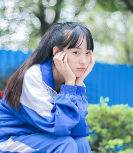 校服太丑怎么吐槽又不得罪老师,校服太丑了不买东西怎么穿搭