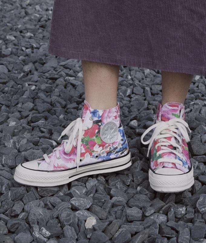 小白鞋来一双穿起来时尚又潮流,初春鞋子气质