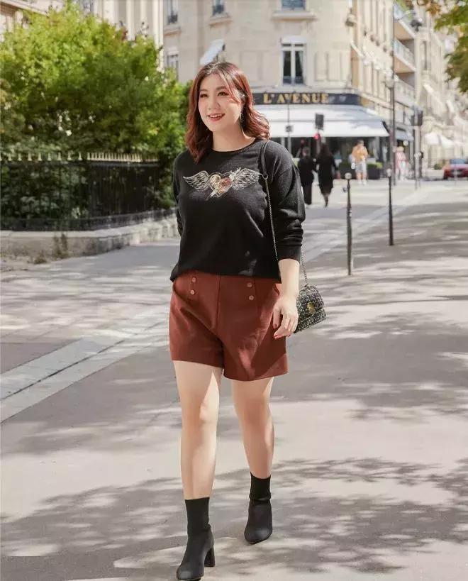 胖女孩穿搭指南，教你微胖女生怎么穿最显瘦