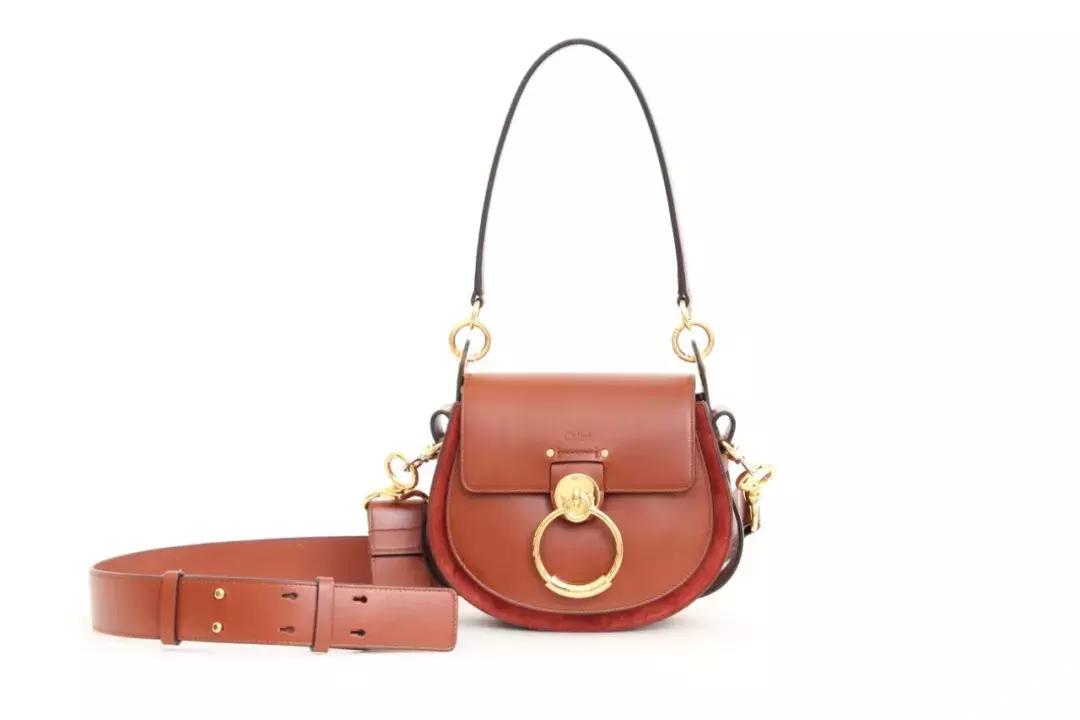 买包女生,买包的都是美女