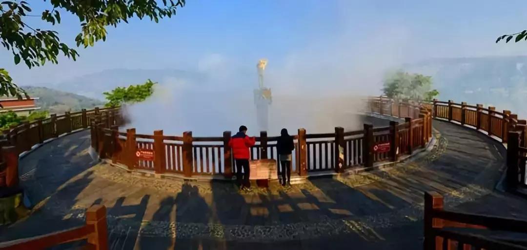 成都到大理房车旅行,成都至云南房车7天旅游攻略