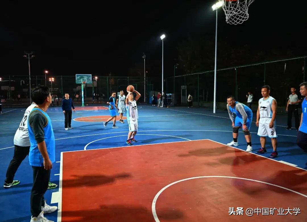 鍥戒箳姣旇禌瓒呯噧鐬棿,姣旇禌瓒呯噧鏃跺埢