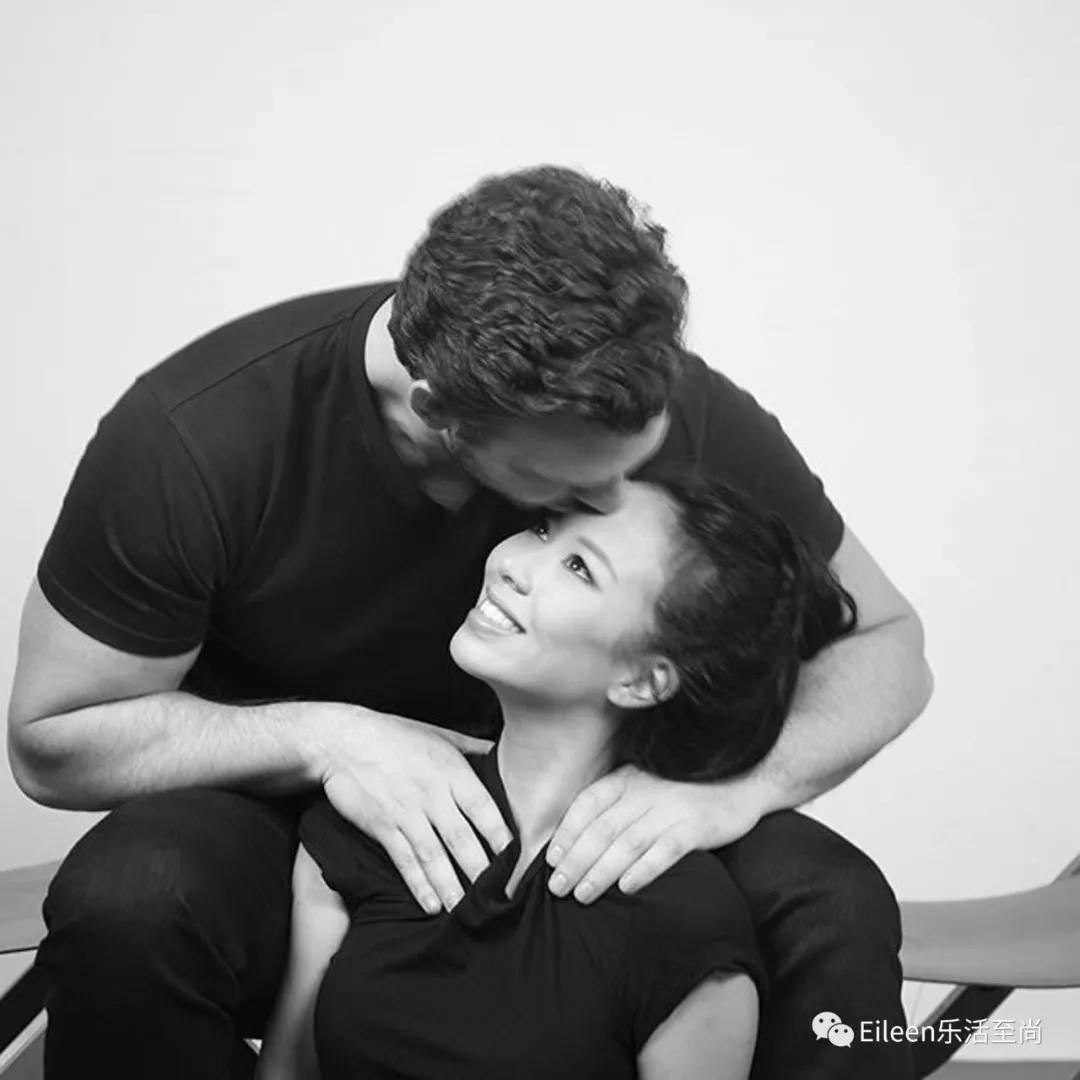 豪门乖女不婚生子，四婚亲妈帅过女神继母，港岛名媛都这么酷吗？