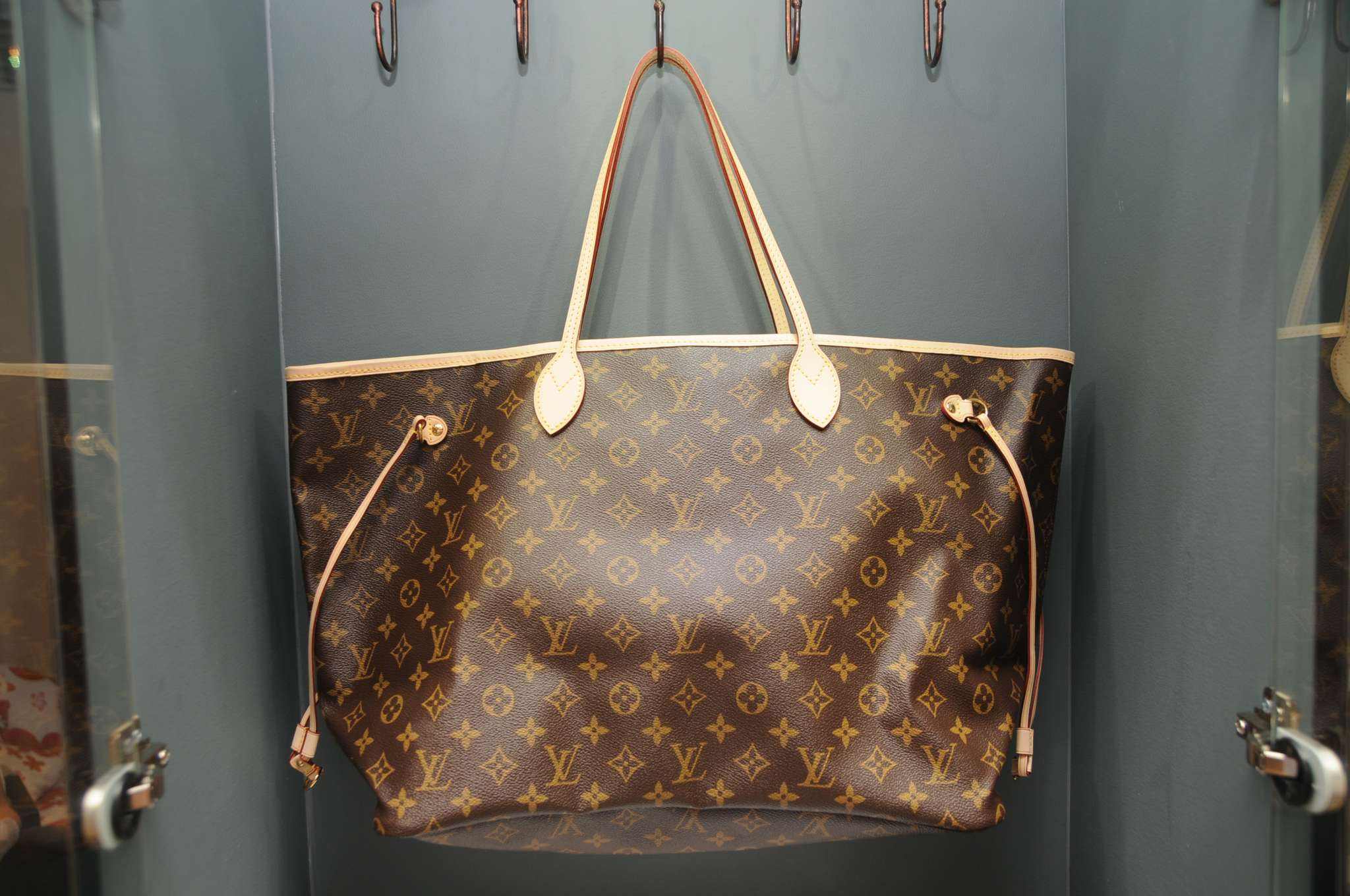 10大奢侈品牌包包排名lv,2022奢侈品包包品牌排行榜前十