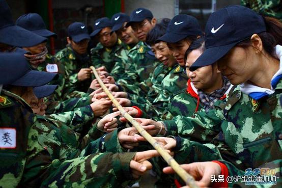 团建游戏应该怎么来安排,团建早会活跃气氛