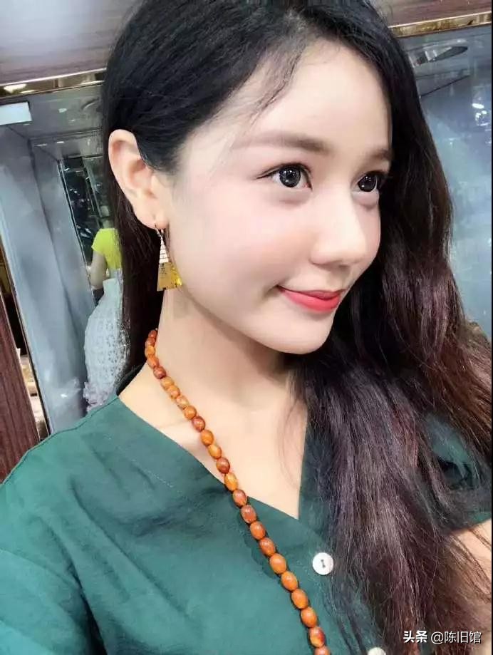 女士玩什么样的文玩,文玩女生