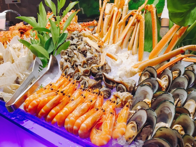 100元一位的海鲜自助,100块钱一位的海鲜自助能赚多少钱