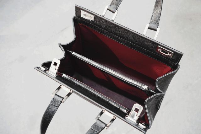 母亲节给妈妈做什么样的包包,母亲节该送什么样的包包