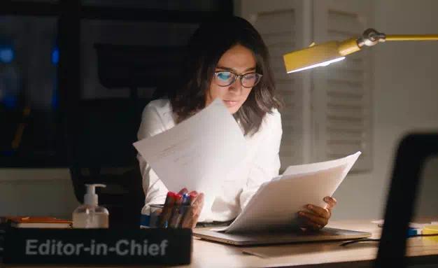 大尺度、撩男、双性恋,这部印度好剧竟然没有被*播禁**