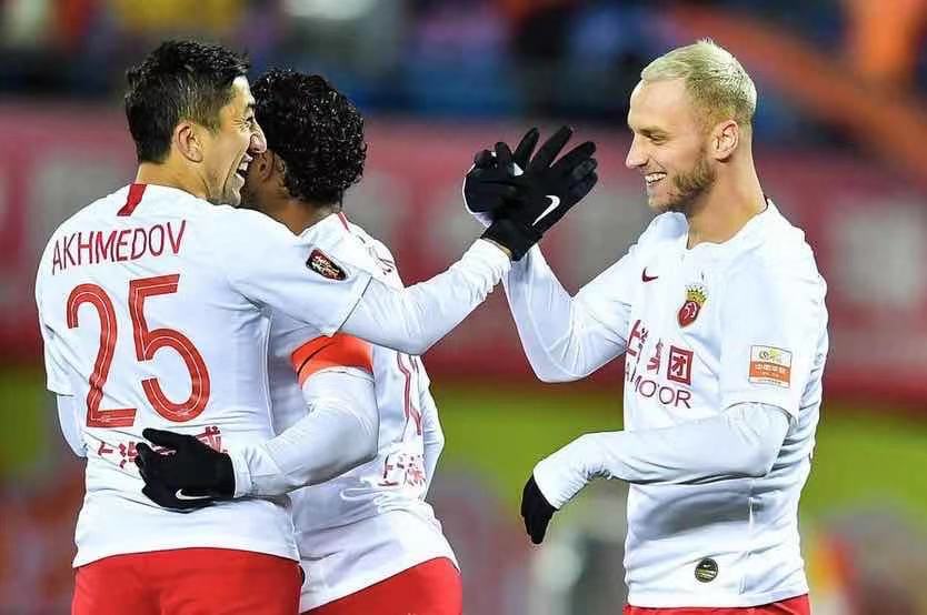 鍗＄撼鐡︾綏瓒崇悆闆嗛敠,鍗＄撼鐡︾綏涓秴瀵归樀寤轰笟