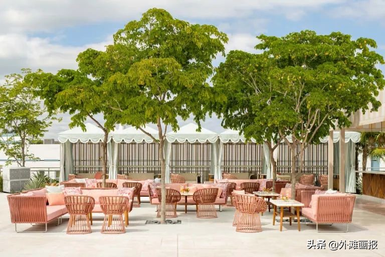 空间设计鬼才、色彩魔术师打造时髦酒店，开业就成热门打卡地