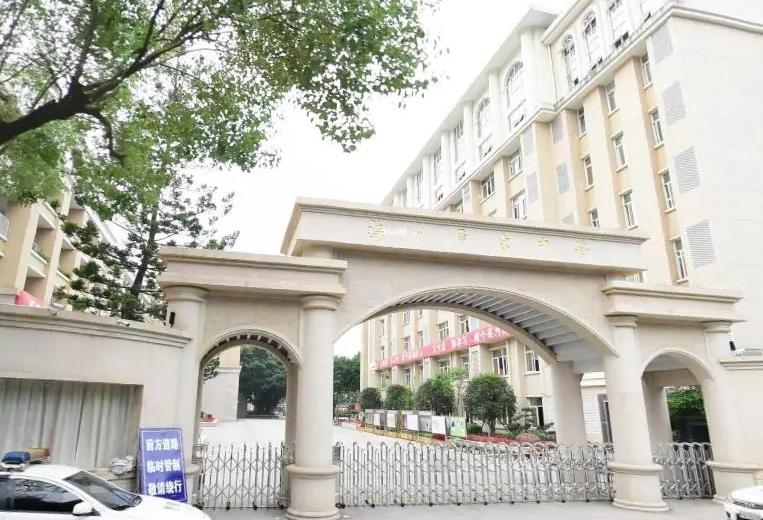 福州三所“白马中学”走红，赢在“起跑线”的学校，家长的青睐