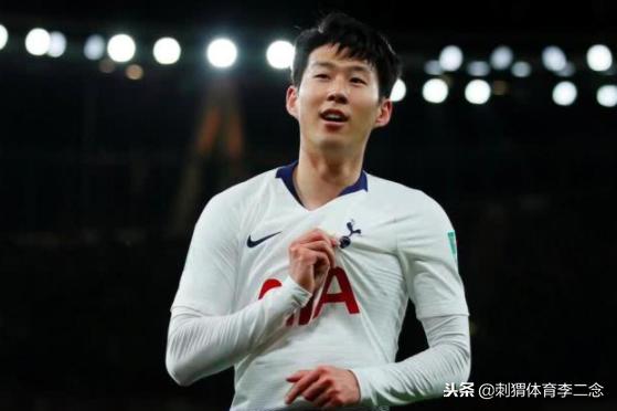 孙兴慜对待中国人的态度,孙兴慜数次对中国球迷比手势