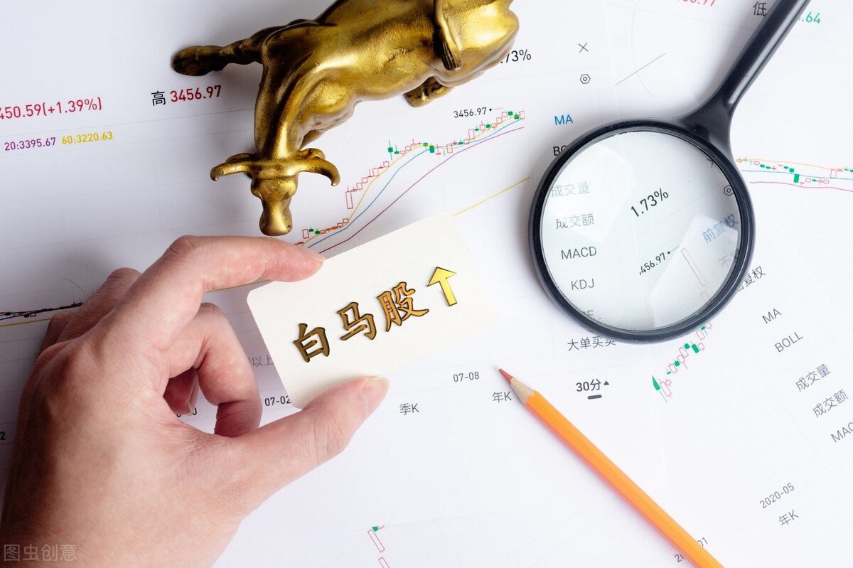 近期白马股为什么这么多,股市里白马与蓝筹股区别