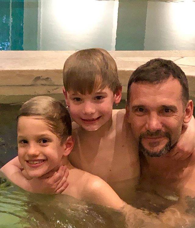 足球球员雷吉隆,雷吉隆上场