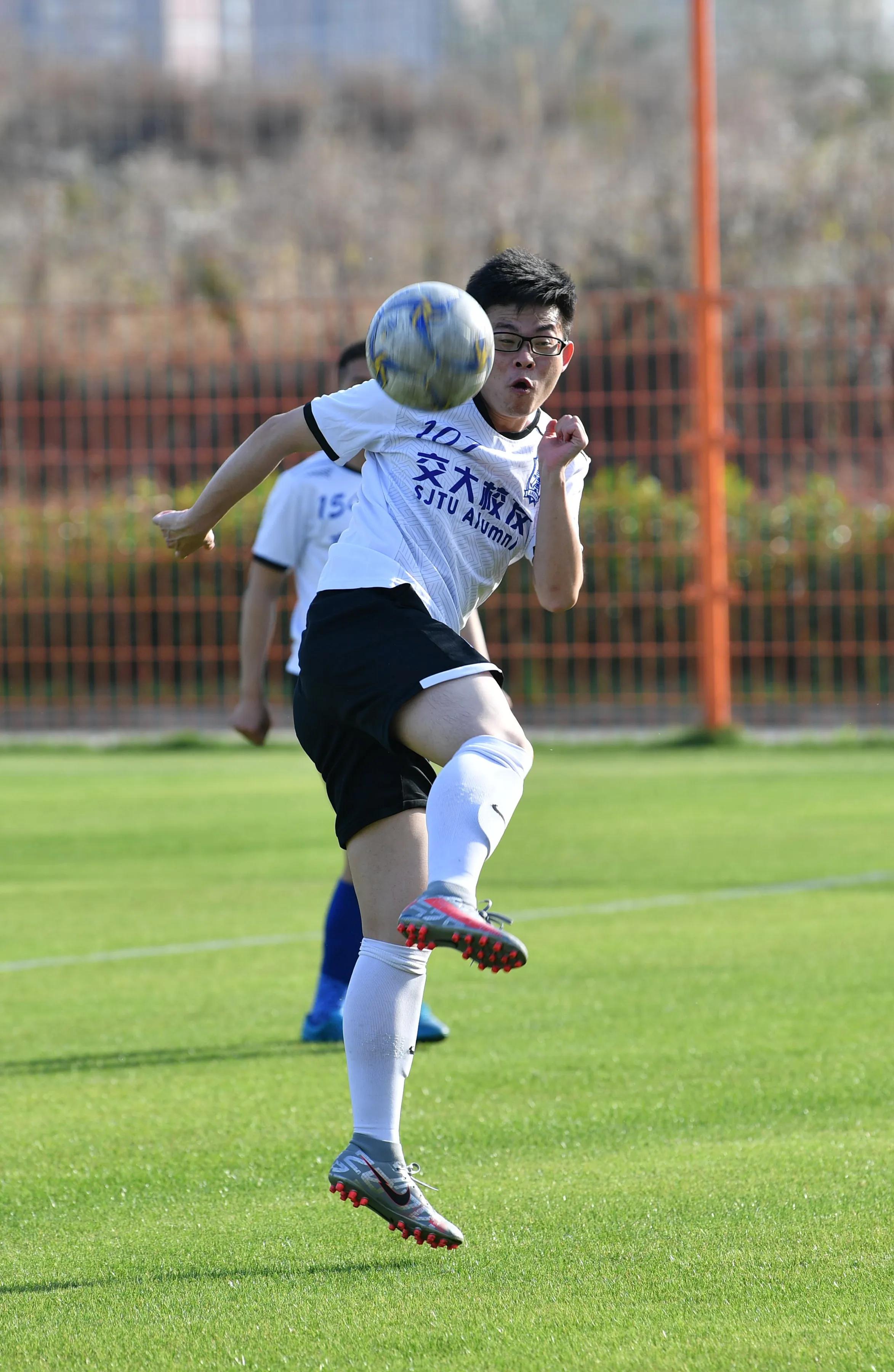 一生痴爱-献给上海交通大学125年校庆和足球队成立120周年