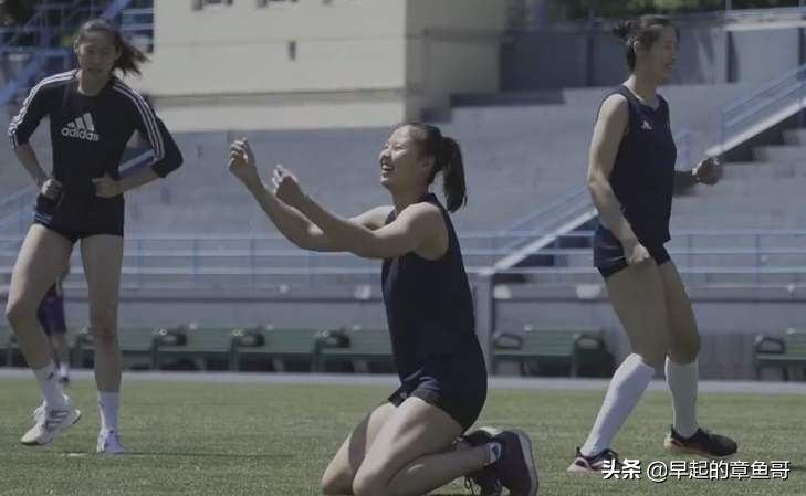 郎平训练恒大,郎平带女排打球