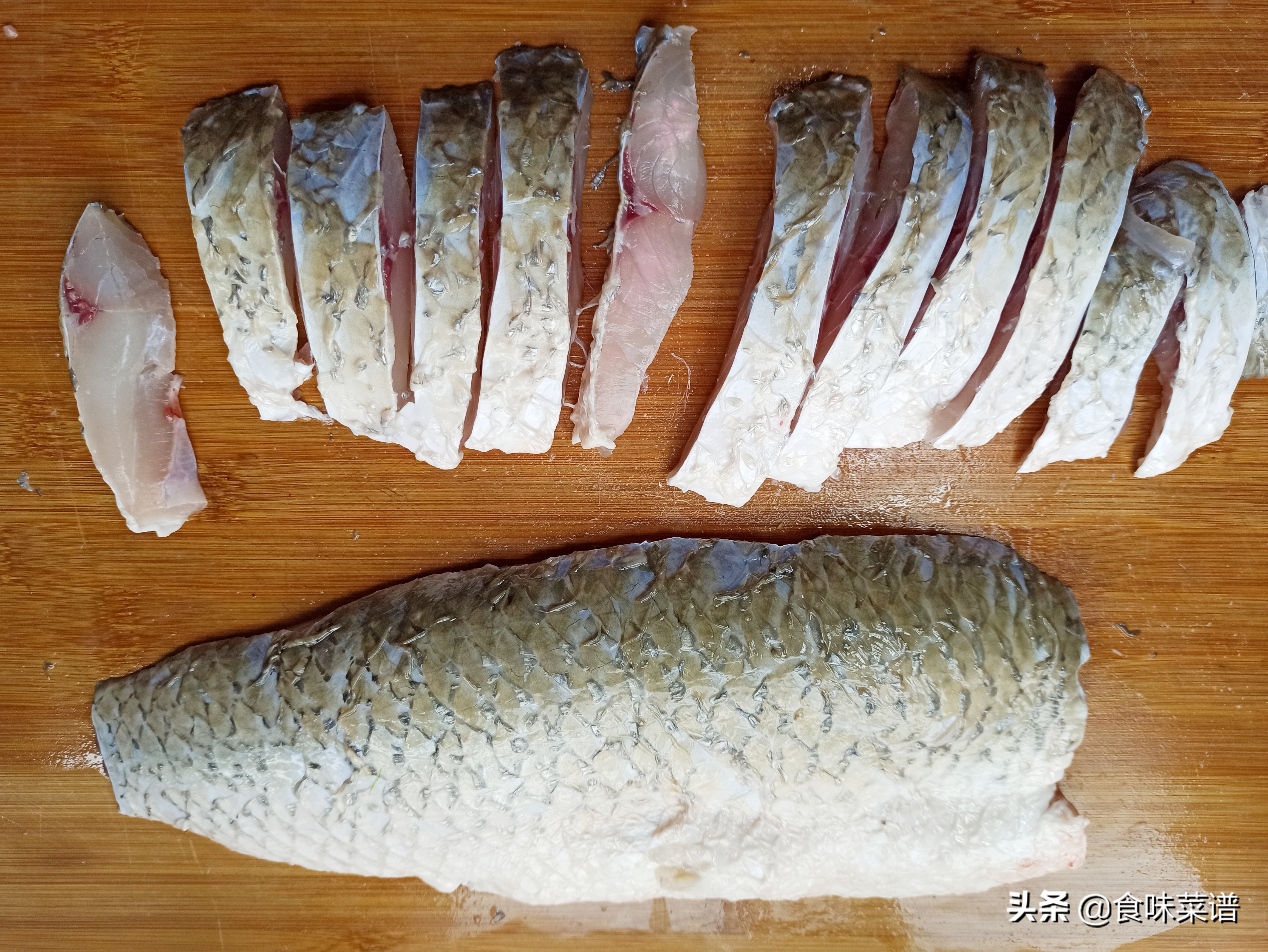 炸鱼块怎么才酥脆好吃,鱼块怎么腌制才会感觉没有腥味