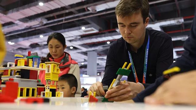 进博会产品去哪里买,进博会第五天观展