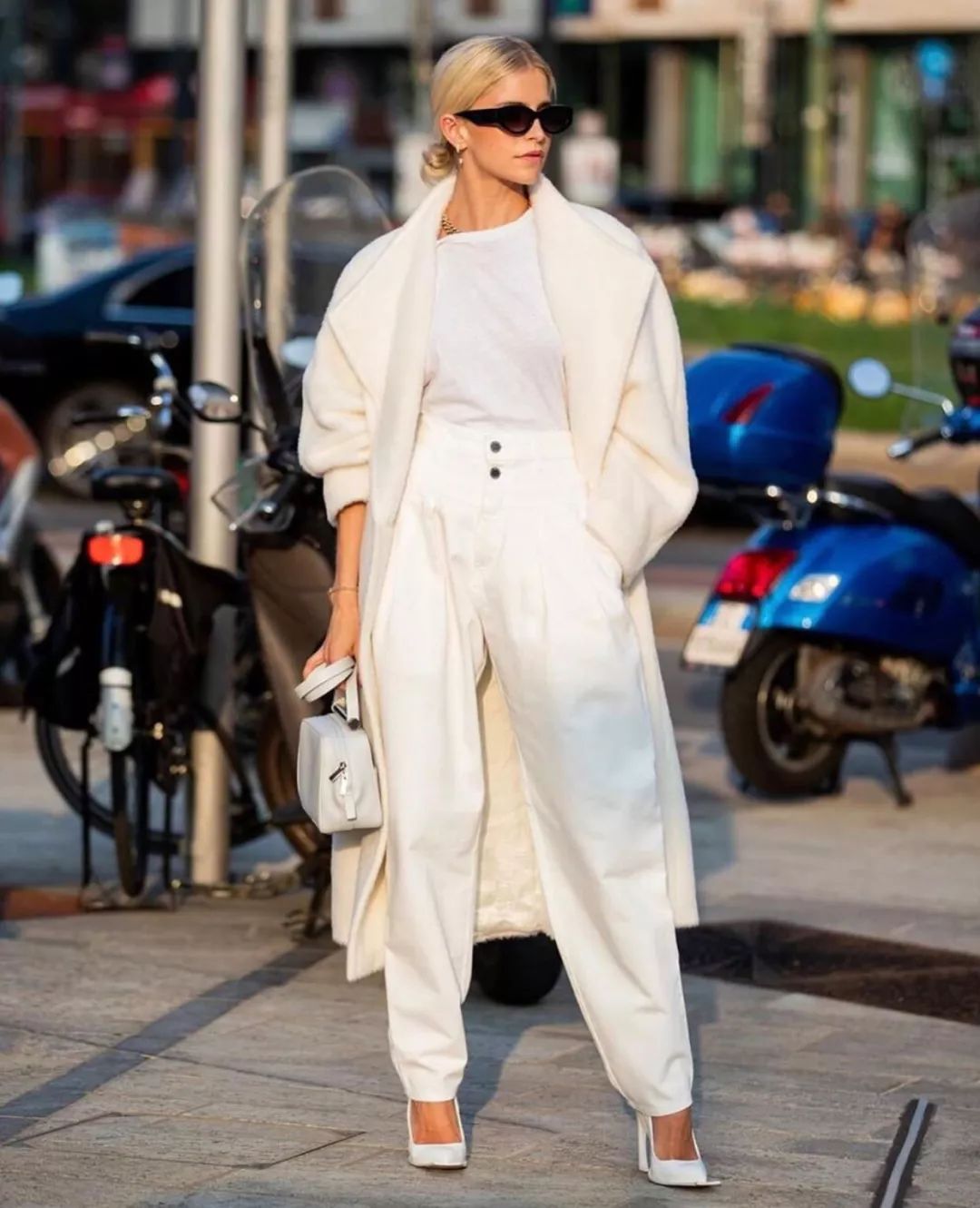 小个子怎么把大衣穿的好看,小个子穿衣没气场怎么办