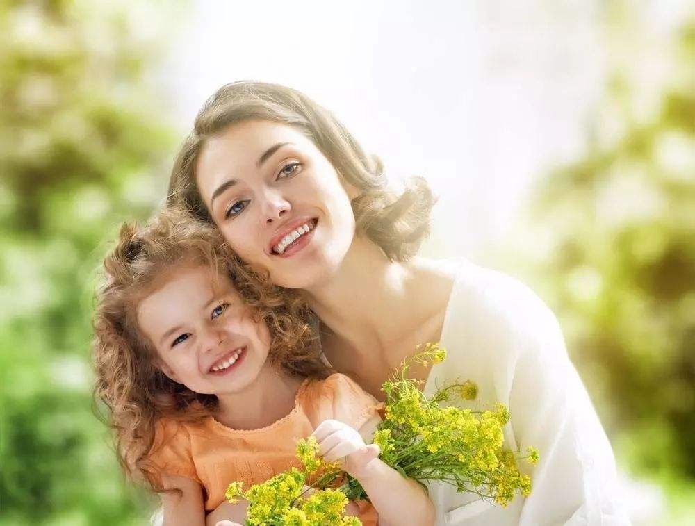 摸奶的习惯娃就是改不掉,宝妈很头疼,几种方法教孩子戒掉瘾