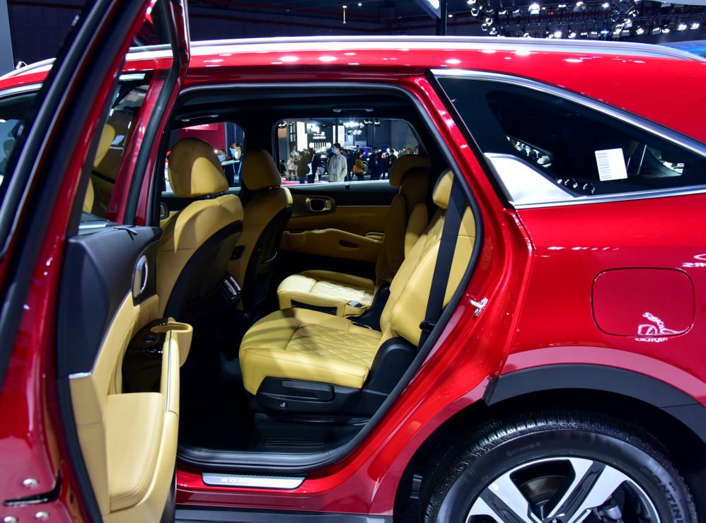 进口起亚索兰托7座,新款起亚索兰托插混版发布