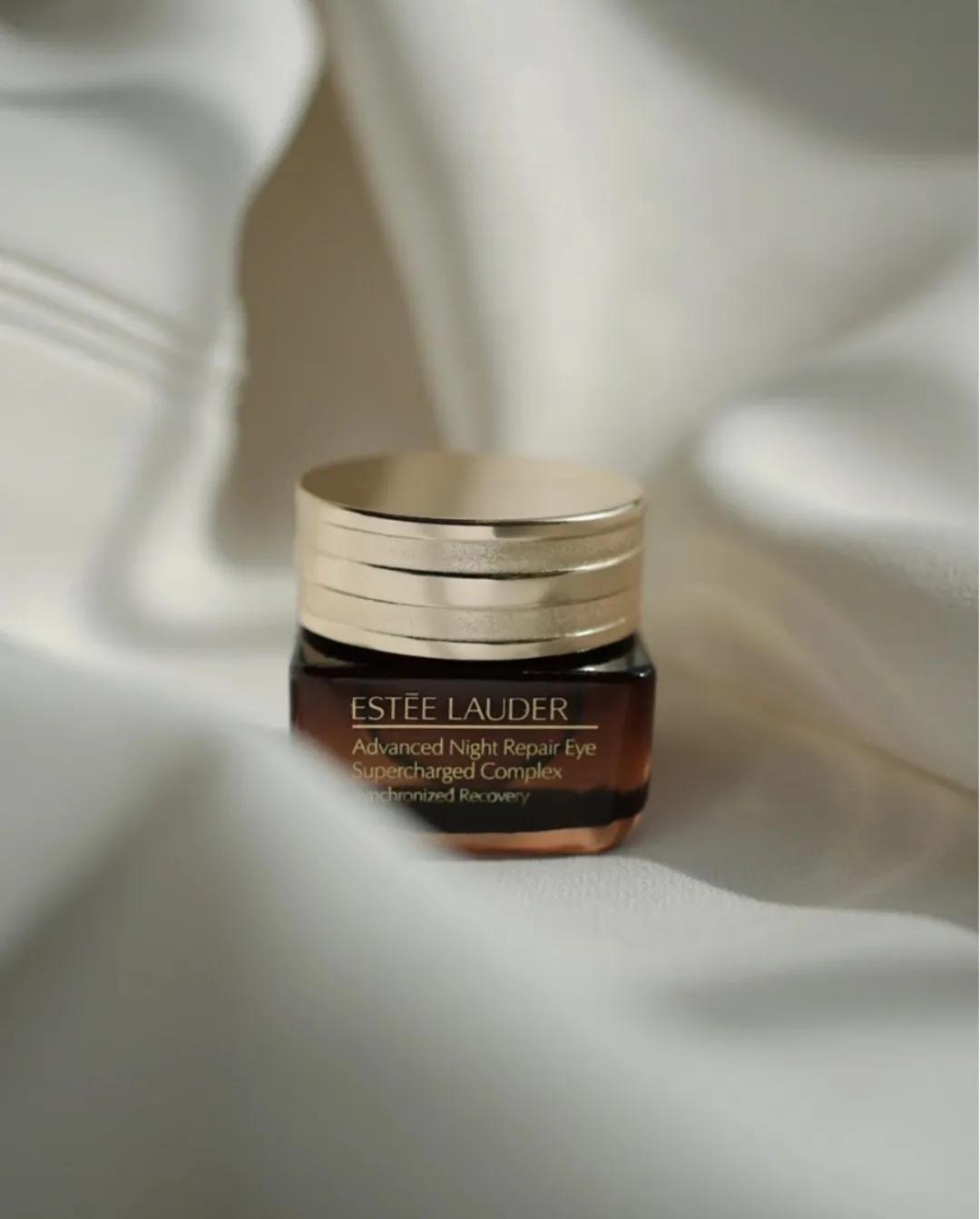 雅诗兰黛眼霜熬夜真的有效果吗,雅诗兰黛眼霜冷门