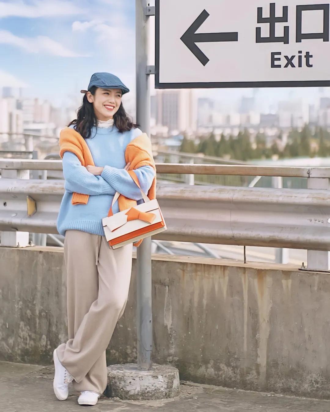 大冬天别露脚踝今年流行怎么穿,秋冬不要再露脚踝了