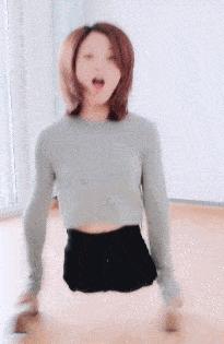 她3岁惨遭父母抛弃,无腿女孩截肢后被父母狠心遗弃