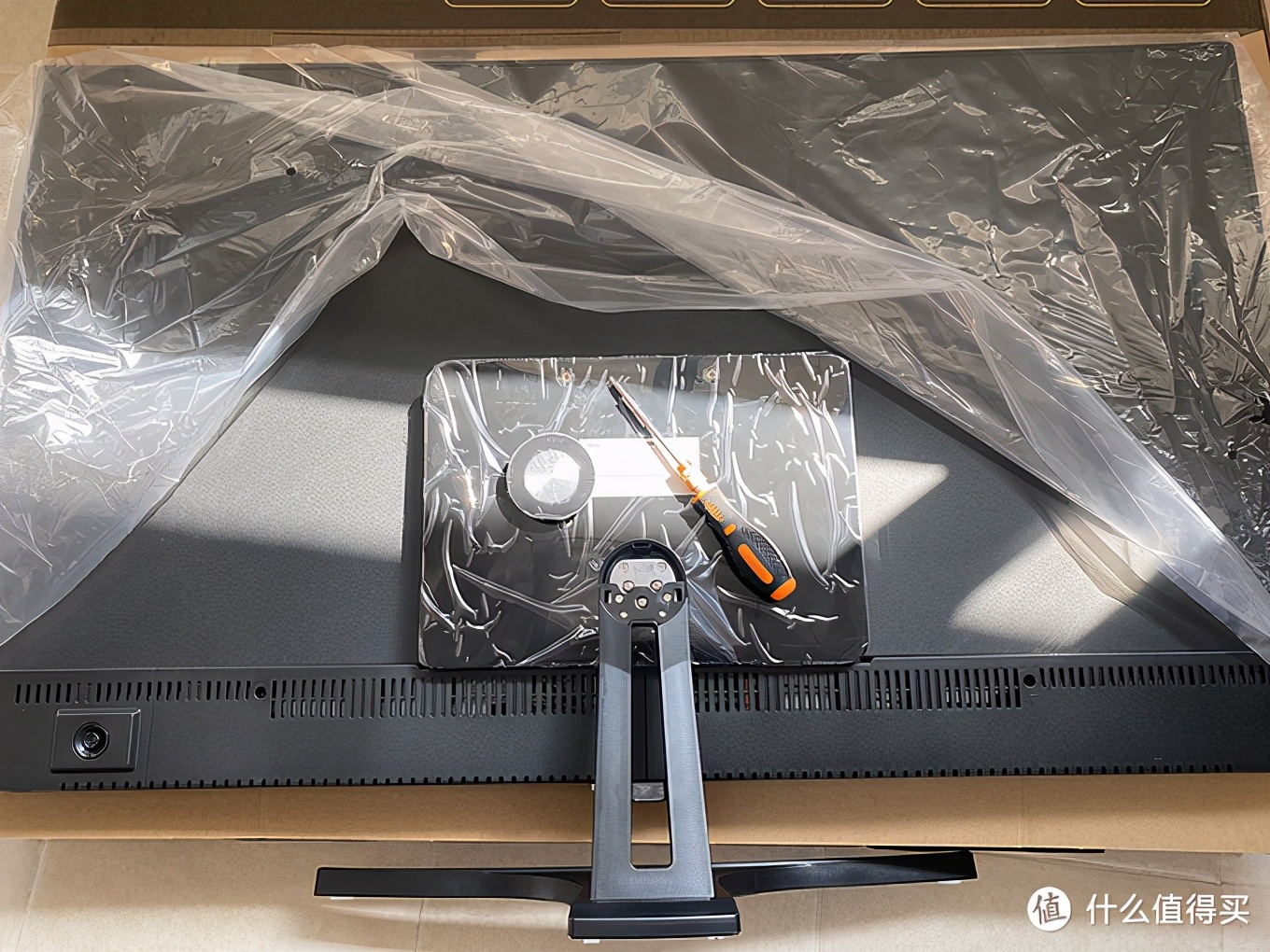 icb40寸曲面显示器参数,icb显示器27寸