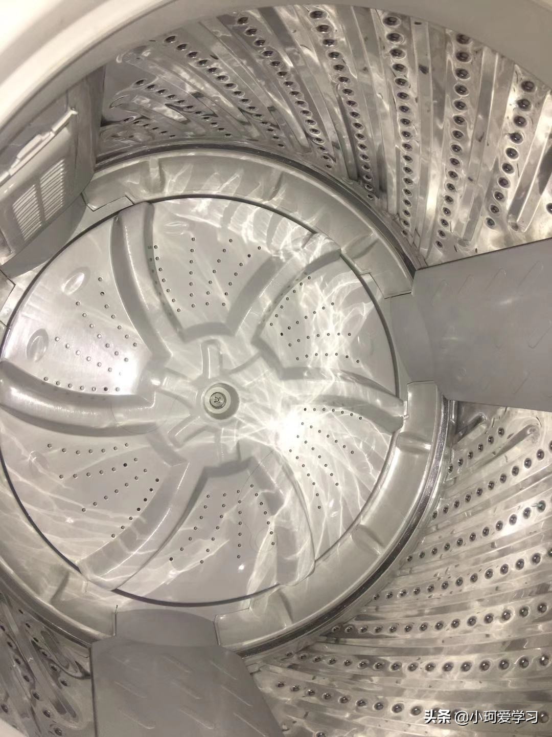 自己拆卸清洗洗衣机有什么神器,小保姆波轮洗衣机拆洗全过程