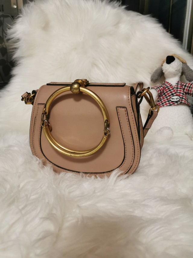 背不动的lv包包,背不起的包包