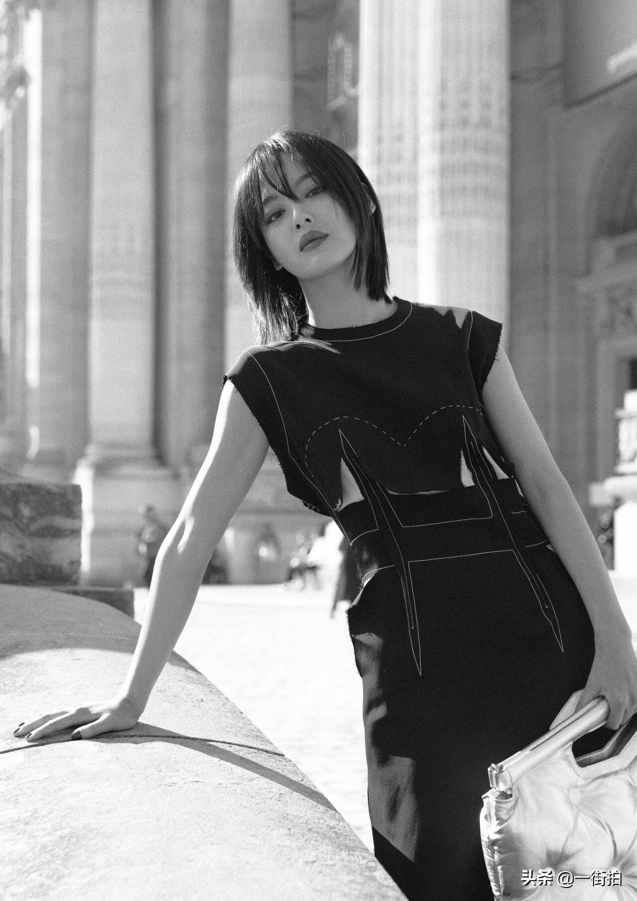 辛芷蕾露背连衣裙同款,女生齐肩短发造型辛芷蕾