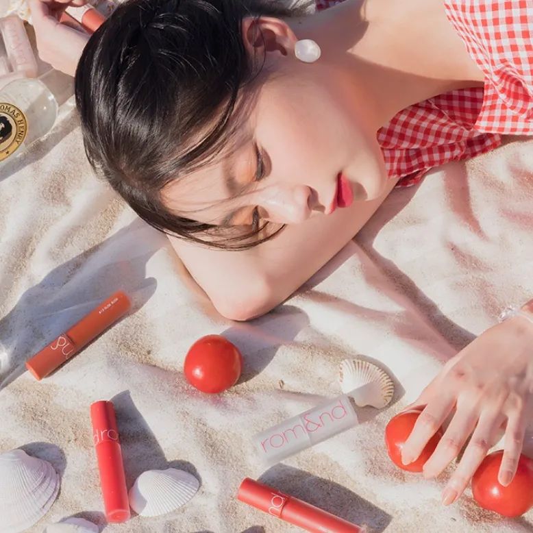 炸上热搜的她，说一句人间绝色不过分吧？