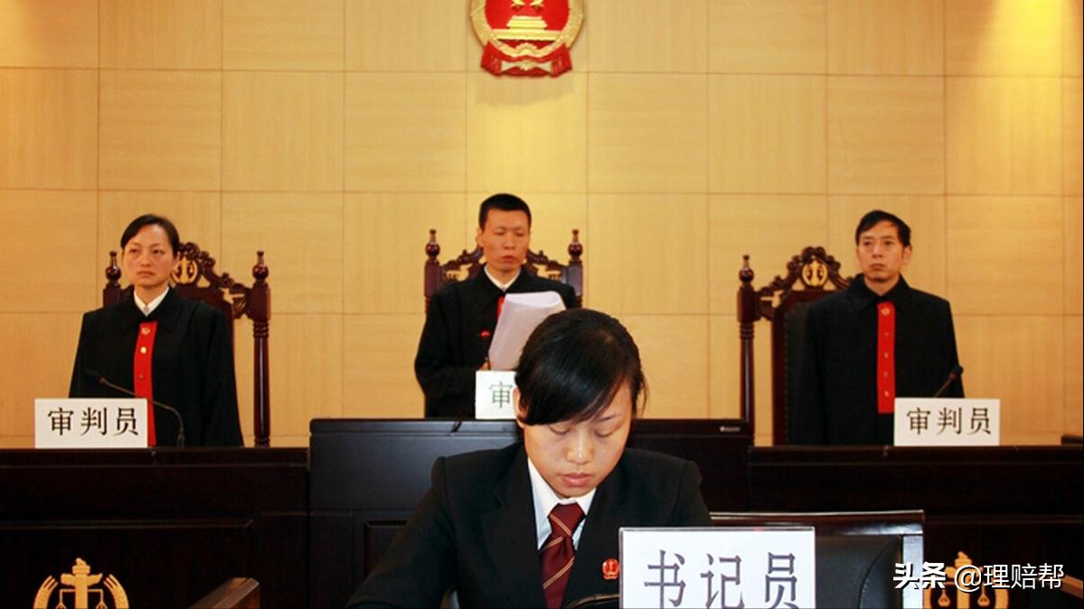 脑肿瘤不做手术能获保险理赔吗,买重疾险七八年后开颅不赔