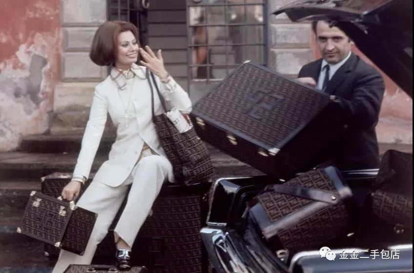 fendi真皮蜡,fendi皮草专柜价格