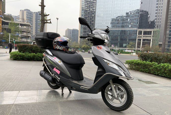 铃木uu125百万纪念版多钱,铃木uu125成交价