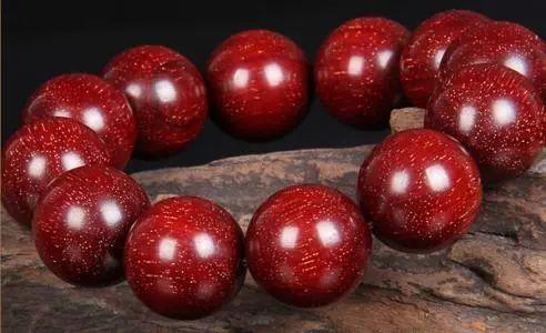 网购小叶紫檀手串知识，买正品不吃药秘籍