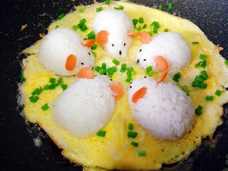 鼠年做一只真正的老鼠,新年小老鼠用粘土怎么做