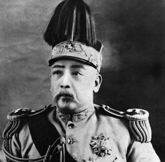 袁世凯为什么要称帝？