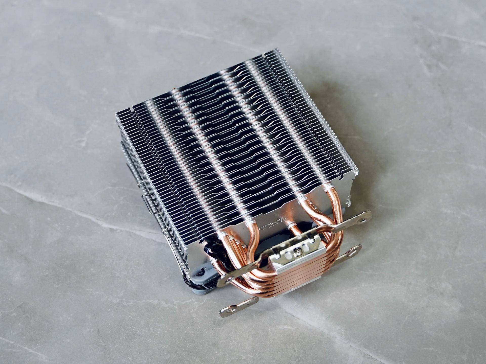 超频三东海x7能压住5600x吗,超频三东海x7测评