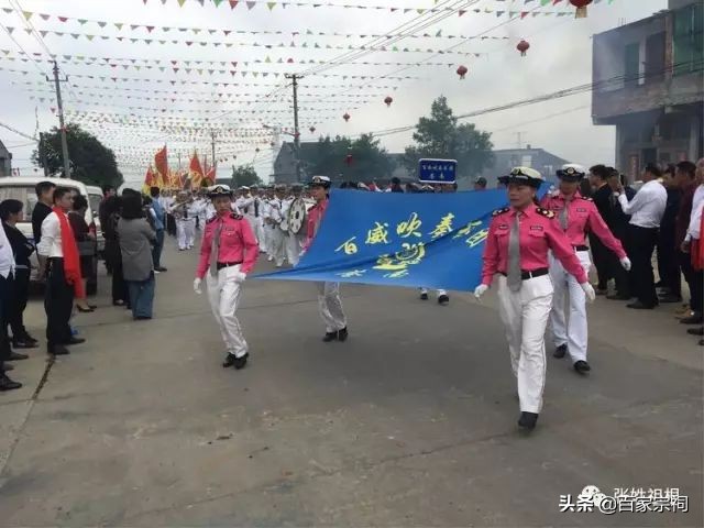 阜南张氏祠堂落成庆典仪式,张氏祠堂唱戏人山人海