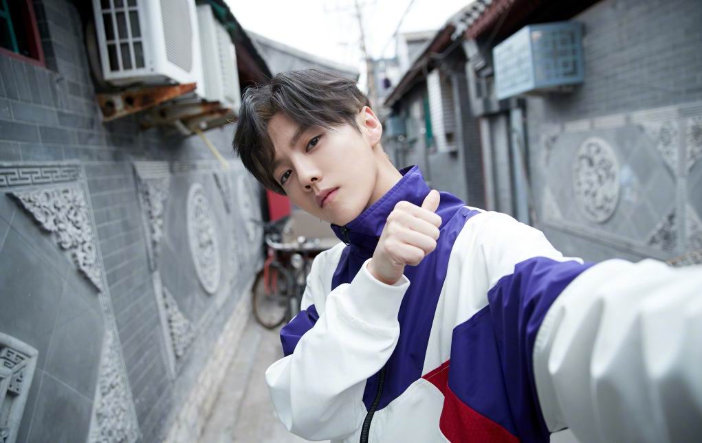 鹿晗晒进球视频,鹿晗晒健身照