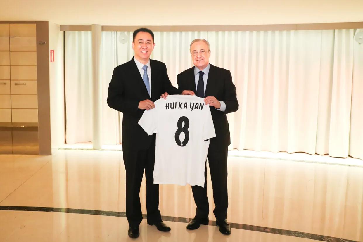 远赴西班牙亲验青训硕果解码许家印的足球情怀